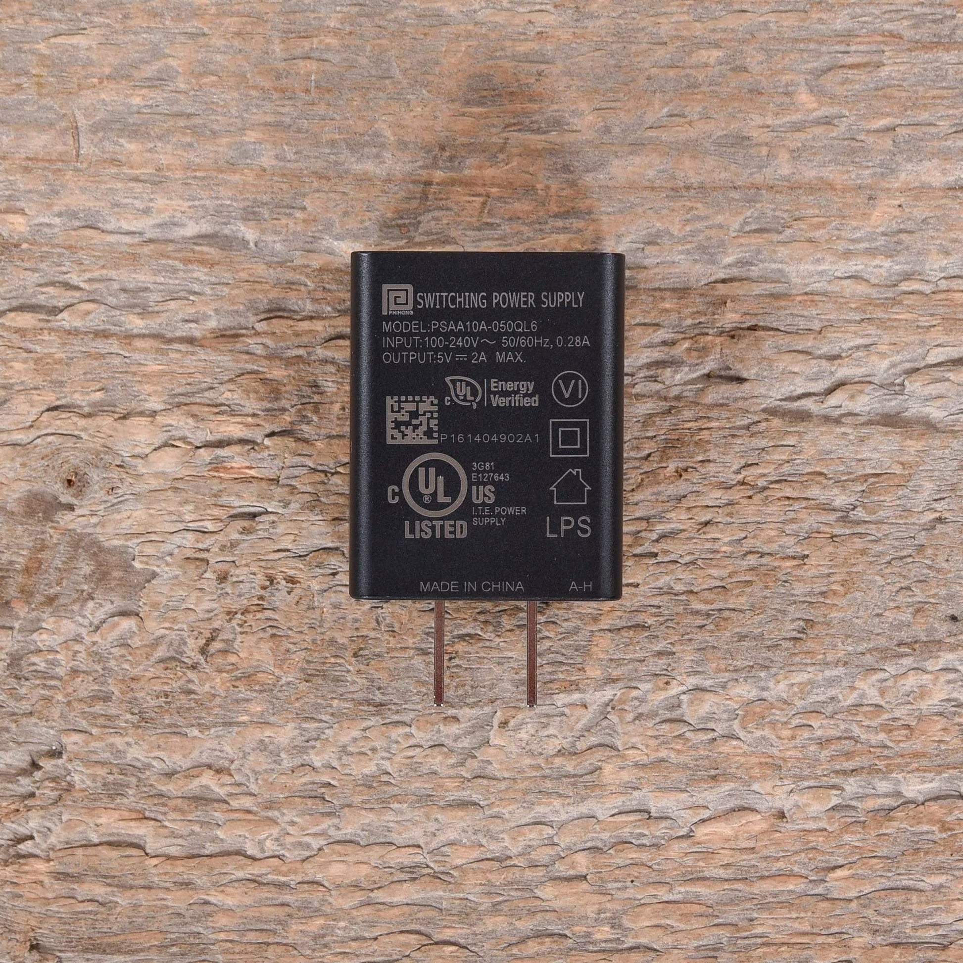 Mission Engineering Power 529 USB Pedal Power Converter Effects and Pedals / Pedalboards and Power Supplies