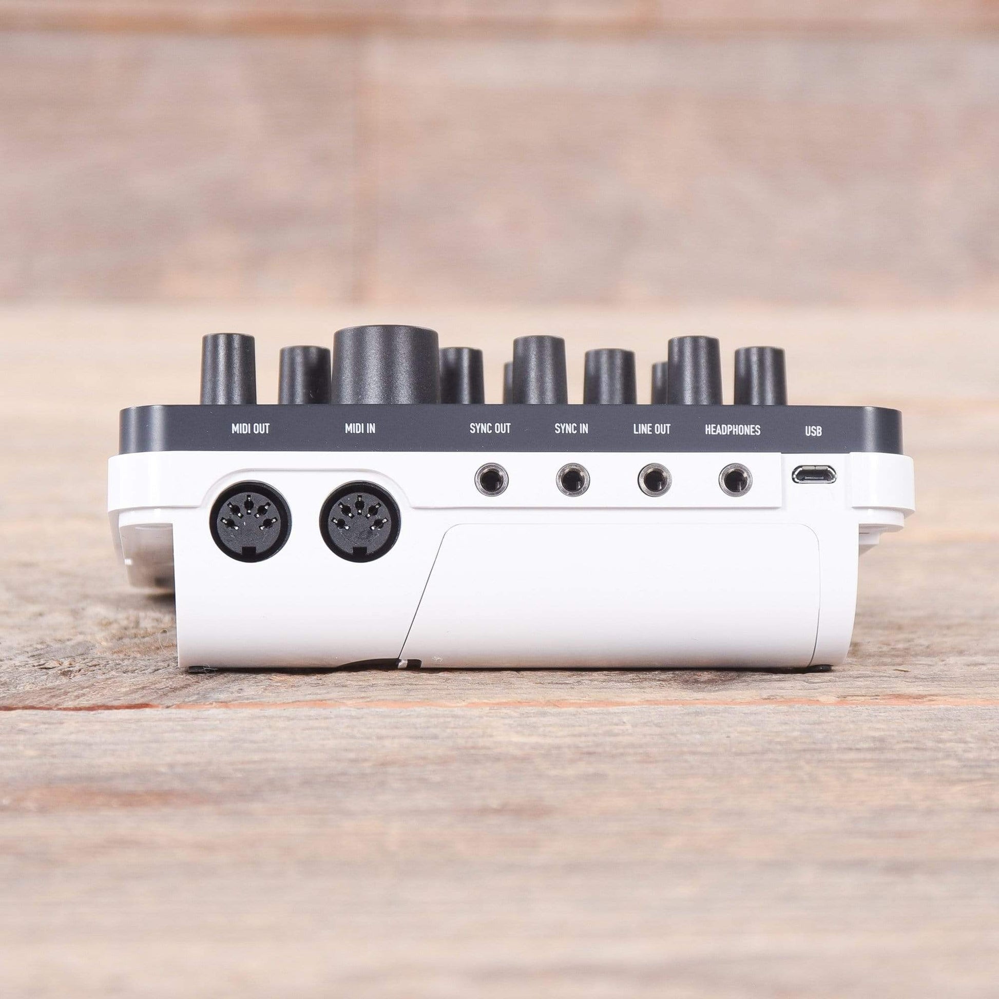 Modal Electronics Craft Synth 2.0 Portable Monophonic Synthesizer Keyboards and Synths / Synths / Digital Synths