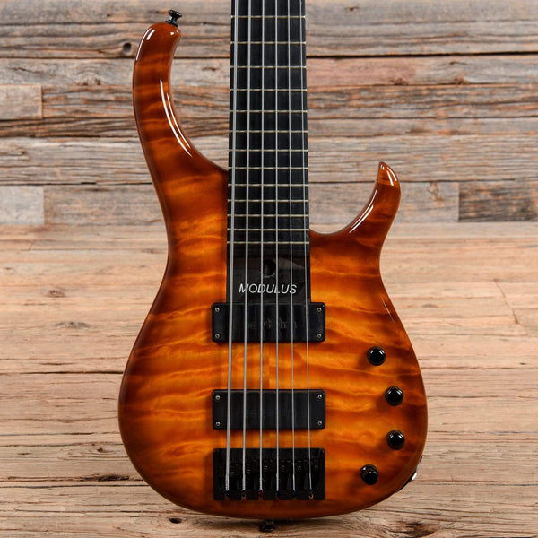 Modulus Q6 6-String Bass Quantum Sunburst 2011 – Chicago Music Exchange