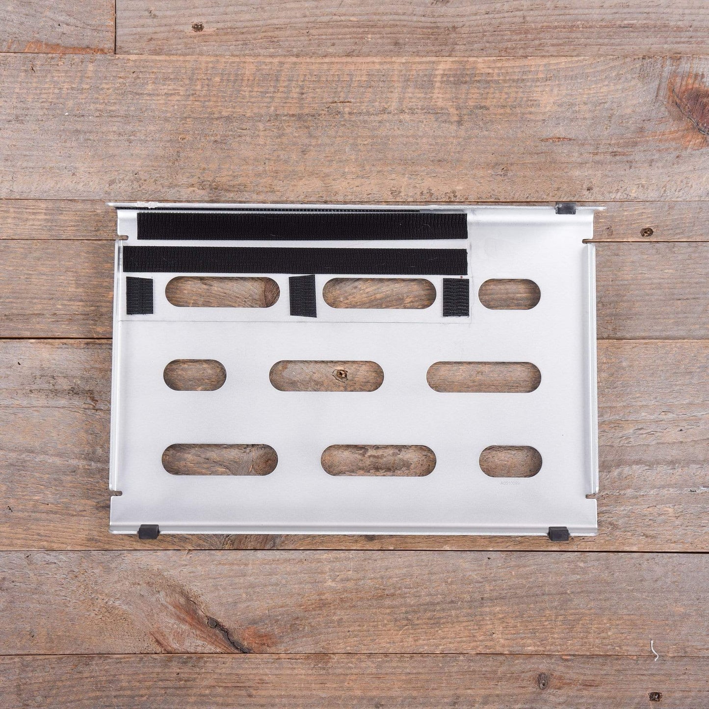 Mono Pedalboard Small Silver w/ Club 2.0 Accessory Case Effects and Pedals / Pedalboards and Power Supplies