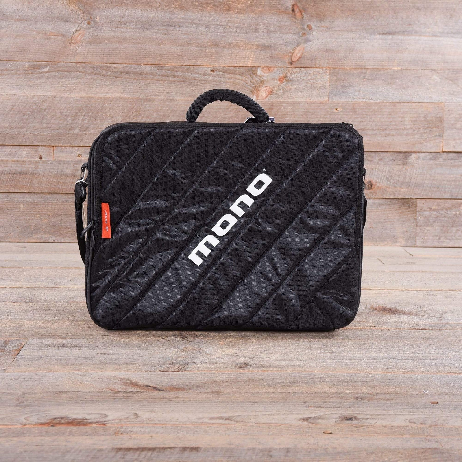 Mono Pedalboard Small Silver w/ Club 2.0 Accessory Case Effects and Pedals / Pedalboards and Power Supplies