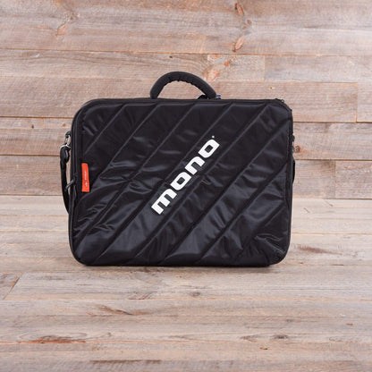 Mono Pedalboard Small Silver w/ Club 2.0 Accessory Case Effects and Pedals / Pedalboards and Power Supplies