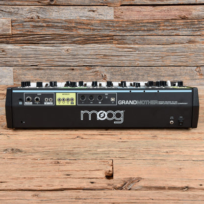 Moog Grandmother 32-Key Semi-Modular Analog Synthesizer Keyboards and Synths / Synths / Analog Synths