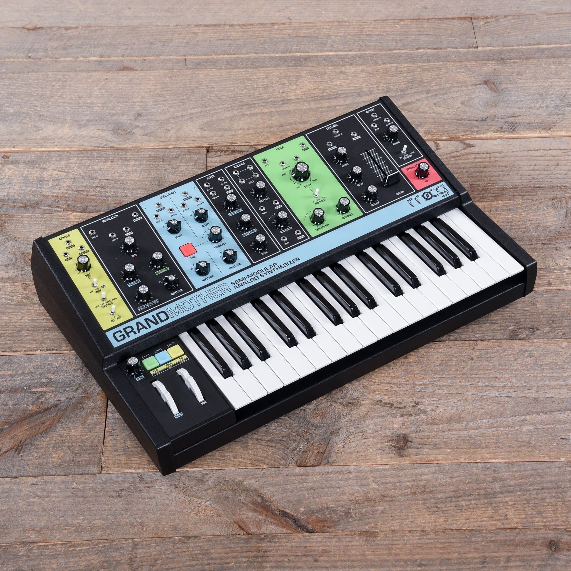 Moog Grandmother Semi-Modular Analog Synthesizer Keyboards and Synths / Synths / Analog Synths