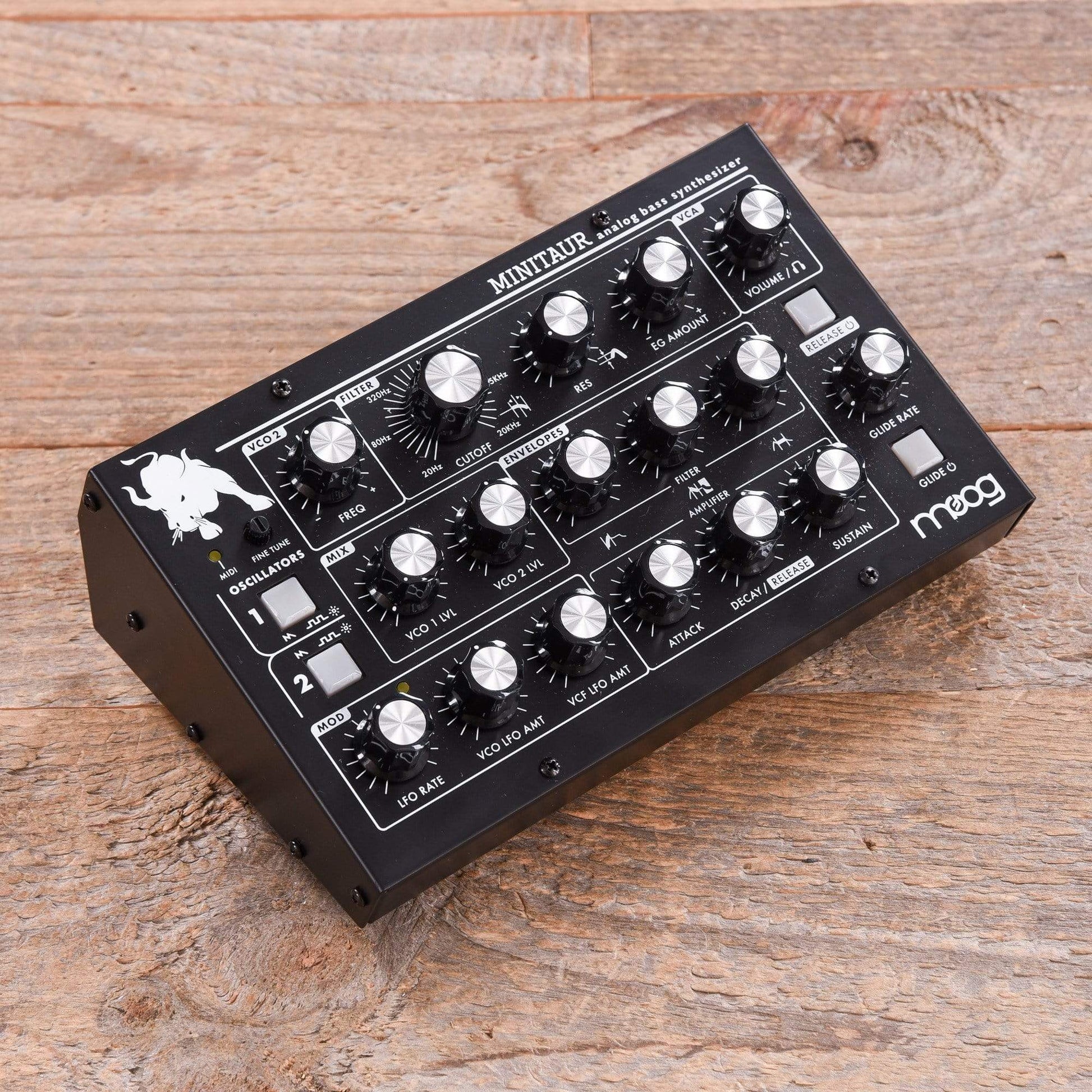 Moog Minitaur Bass Synthesizer Keyboards and Synths / Synths / Analog Synths