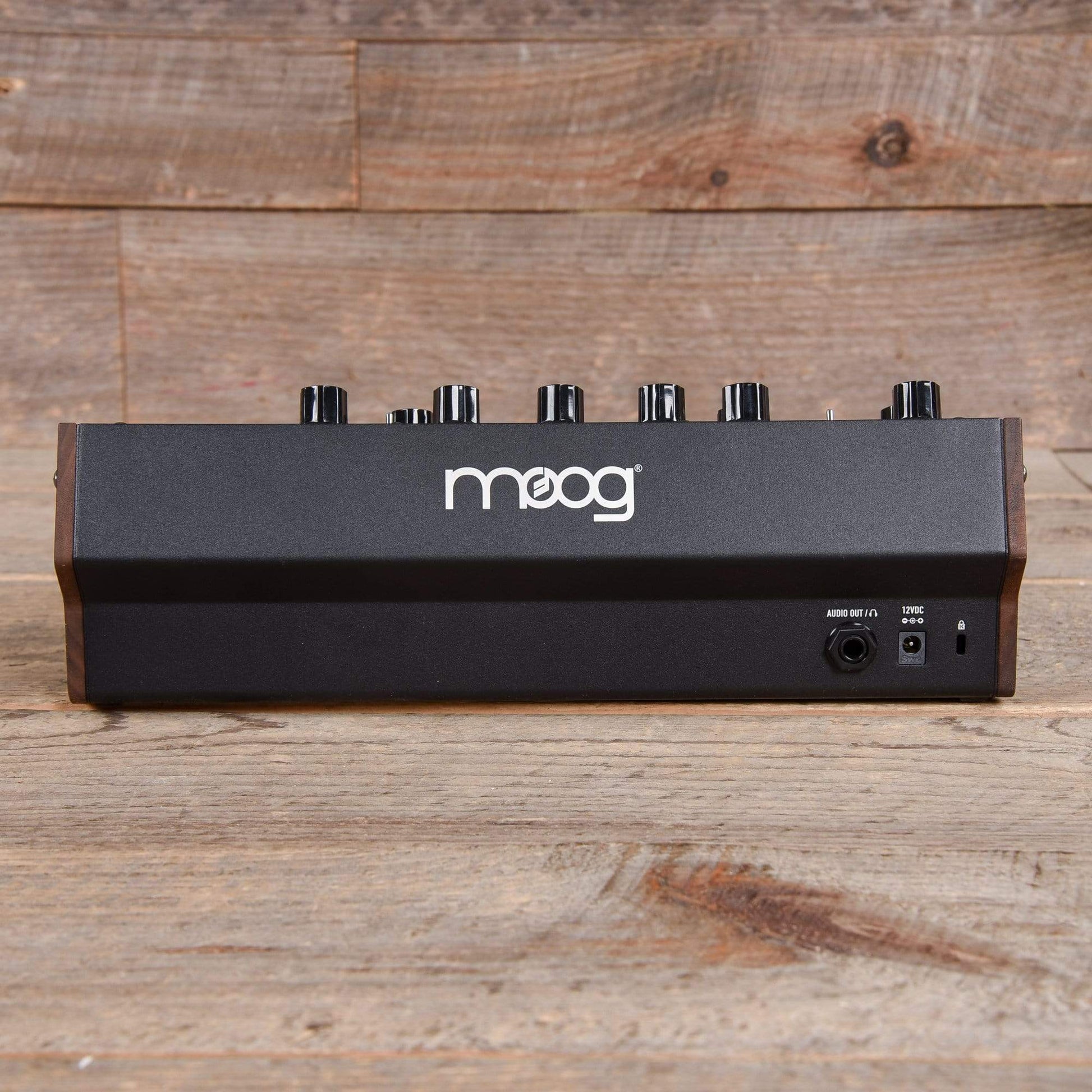 Moog Mother-32 Semi Modular Analog Synthesizer Keyboards and Synths / Synths / Analog Synths