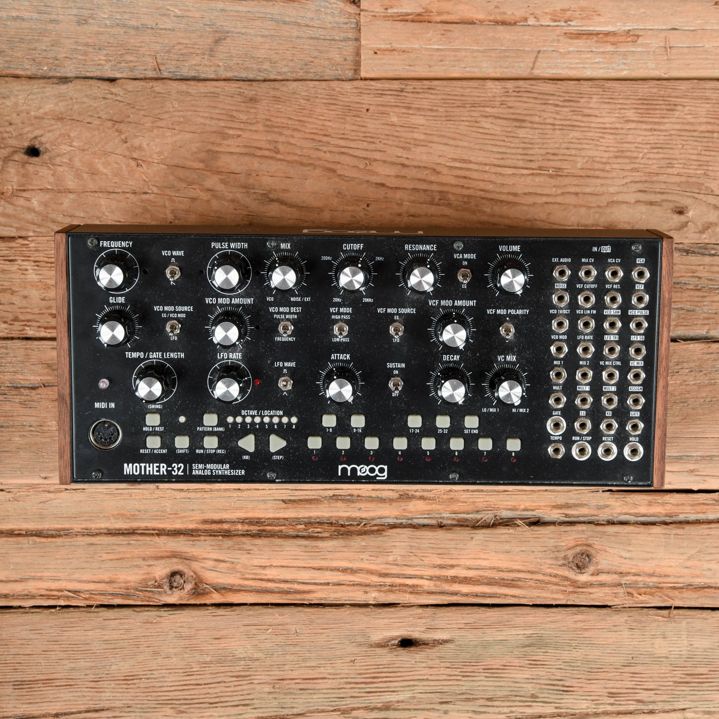 Moog Mother-32 Tabletop Semi-Modular Synthesizer Keyboards and Synths / Synths / Analog Synths