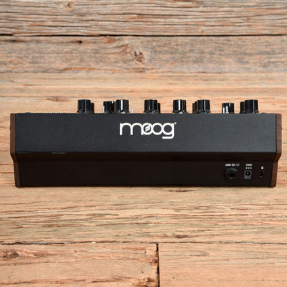 Moog Mother-32 Tabletop Semi-Modular Synthesizer Keyboards and Synths / Synths / Analog Synths