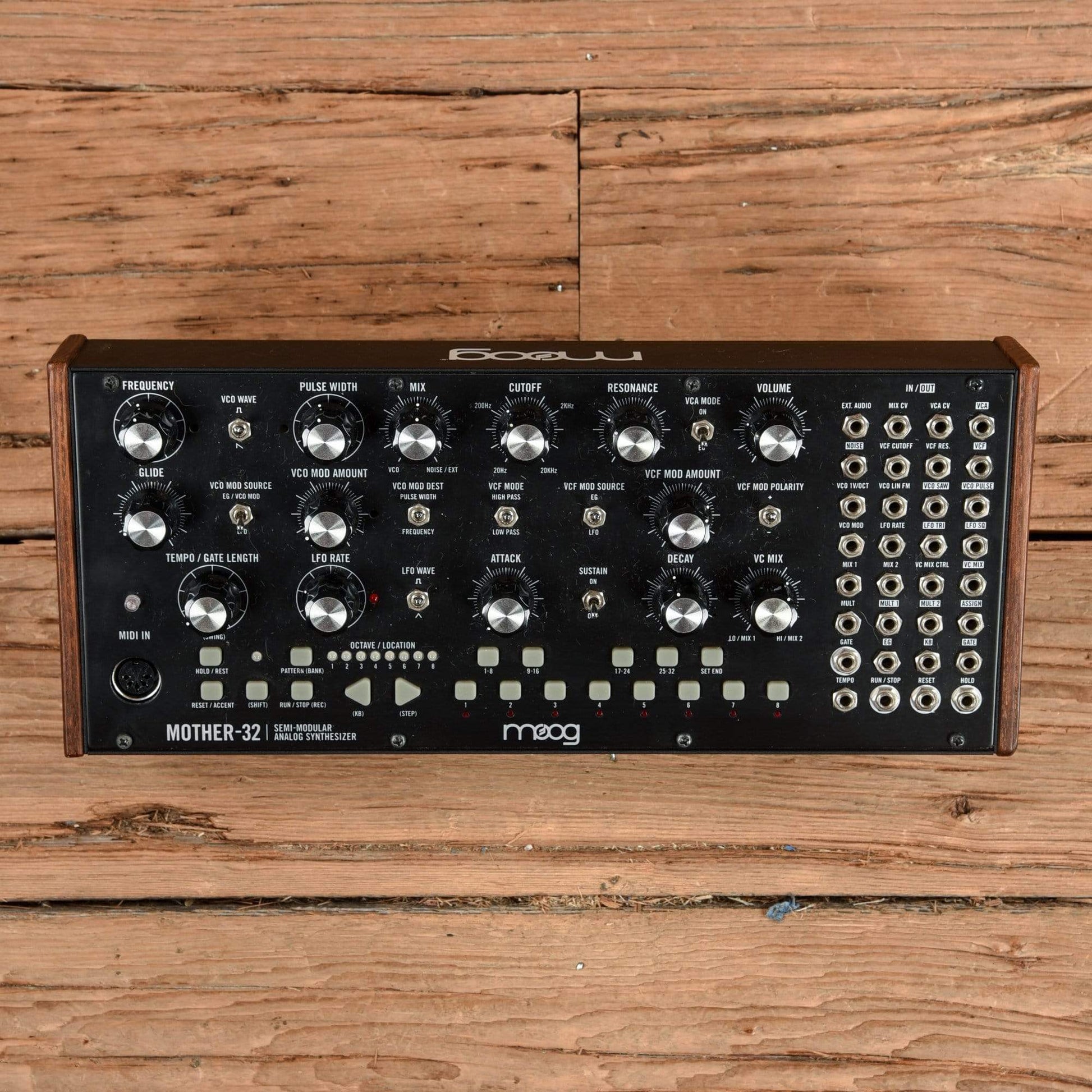 Moog Mother-32 Tabletop Semi-Modular Synthesizer Keyboards and Synths / Synths / Analog Synths