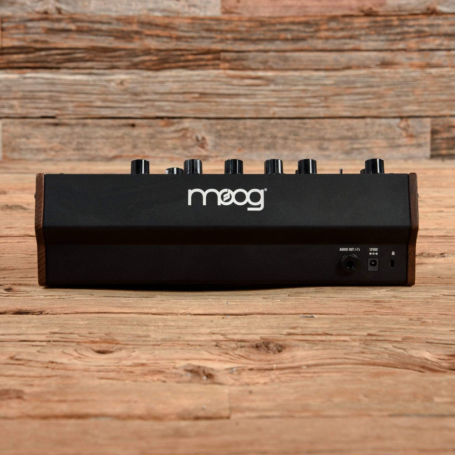 Moog Mother-32 Tabletop Semi-Modular Synthesizer Keyboards and Synths / Synths / Analog Synths