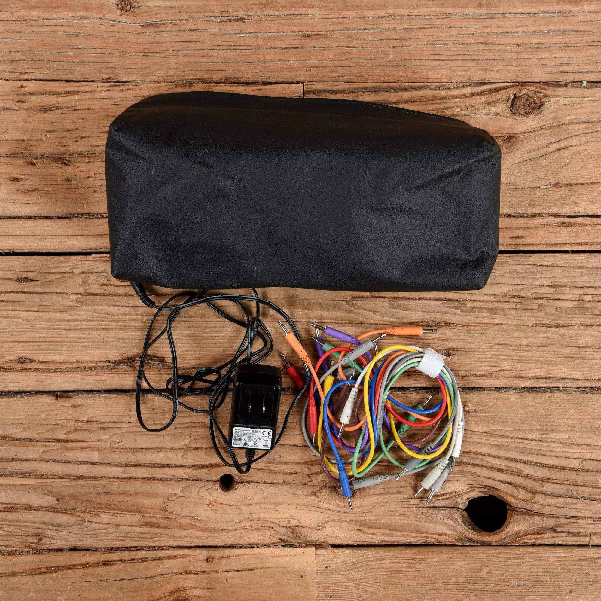 Moog Mother-32 Tabletop Semi-Modular Synthesizer Keyboards and Synths / Synths / Analog Synths