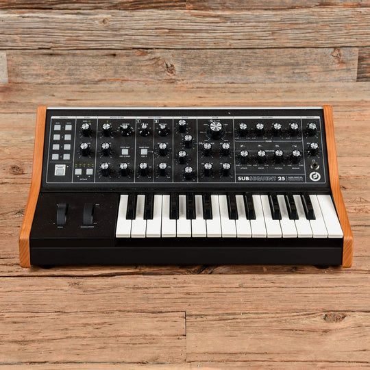 Moog Subsequent 25 Analog Synth Keyboards and Synths / Synths / Analog Synths