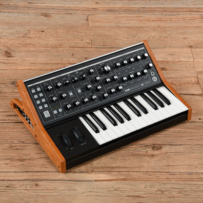 Moog Subsequent 25 Analog Synth Keyboards and Synths / Synths / Analog Synths