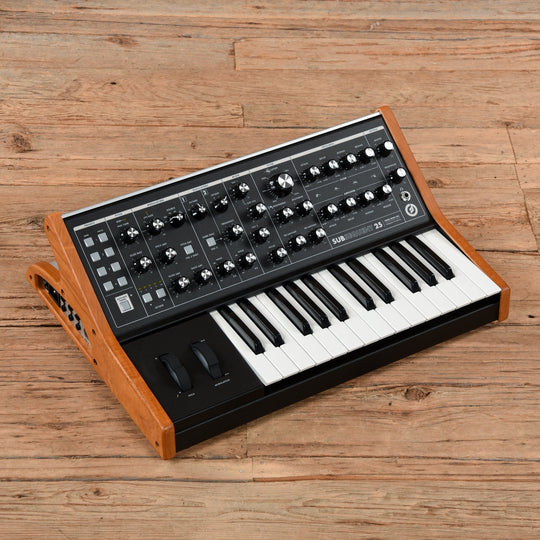 Moog Subsequent 25 Analog Synth Keyboards and Synths / Synths / Analog Synths