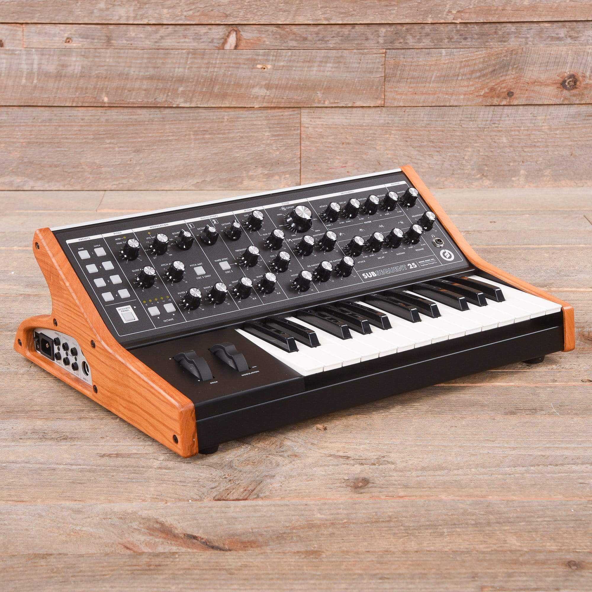 Moog Subsequent 25 Analog Synthesizer Keyboards and Synths / Synths / Analog Synths