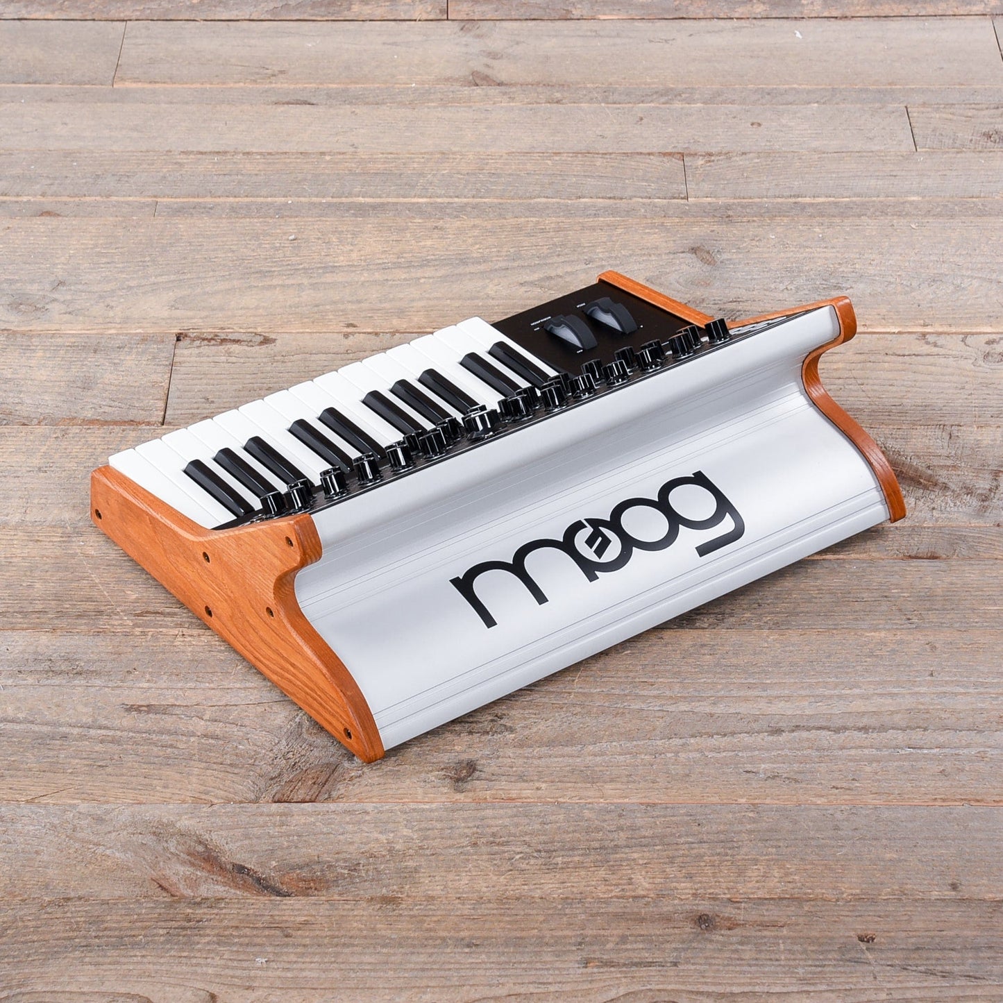 Moog Subsequent 25 Analog Synthesizer Keyboards and Synths / Synths / Analog Synths