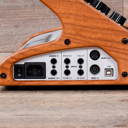 Moog Subsequent 25 Analog Synthesizer Keyboards and Synths / Synths / Analog Synths