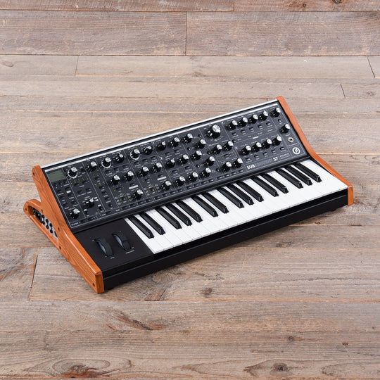 Moog SUBsequent 37 Synthesizer Keyboards and Synths / Synths / Analog Synths