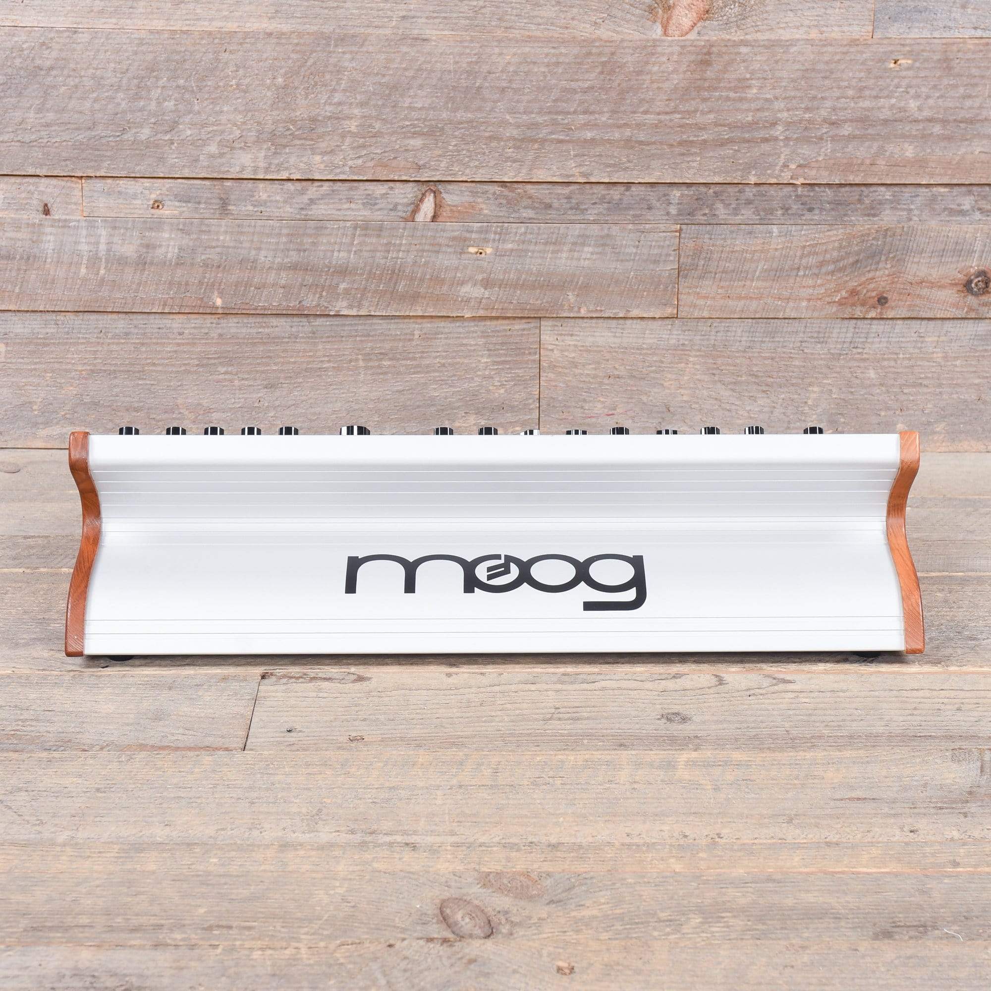 Moog SUBsequent 37 Synthesizer Keyboards and Synths / Synths / Analog Synths