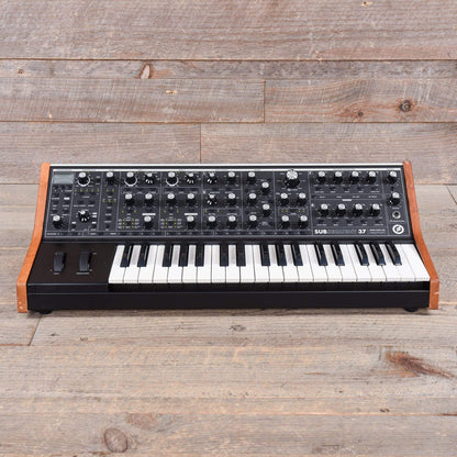 Moog SUBsequent 37 Synthesizer Keyboards and Synths / Synths / Analog Synths