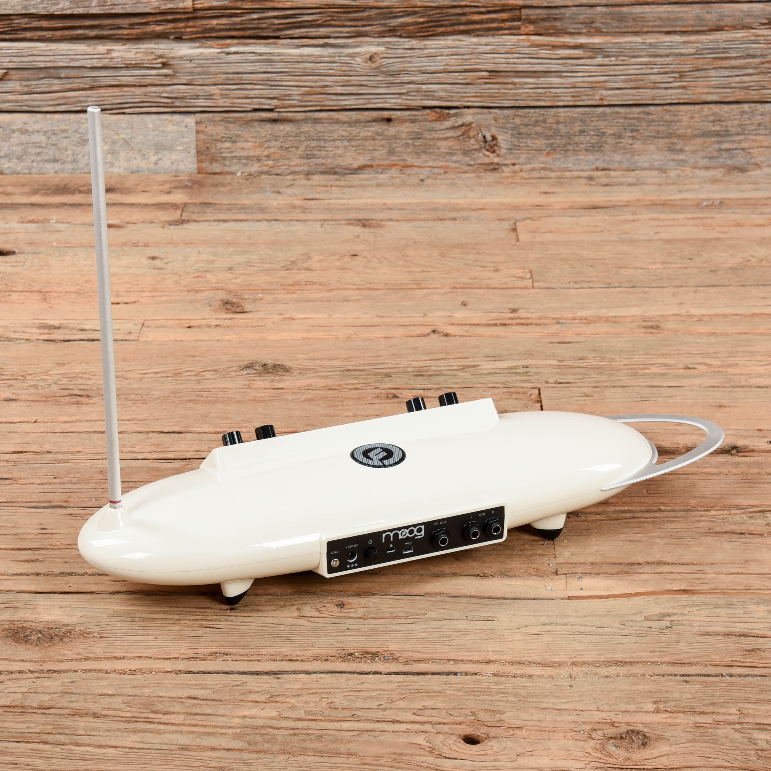 Moog Theremini Keyboards and Synths / Synths / Analog Synths