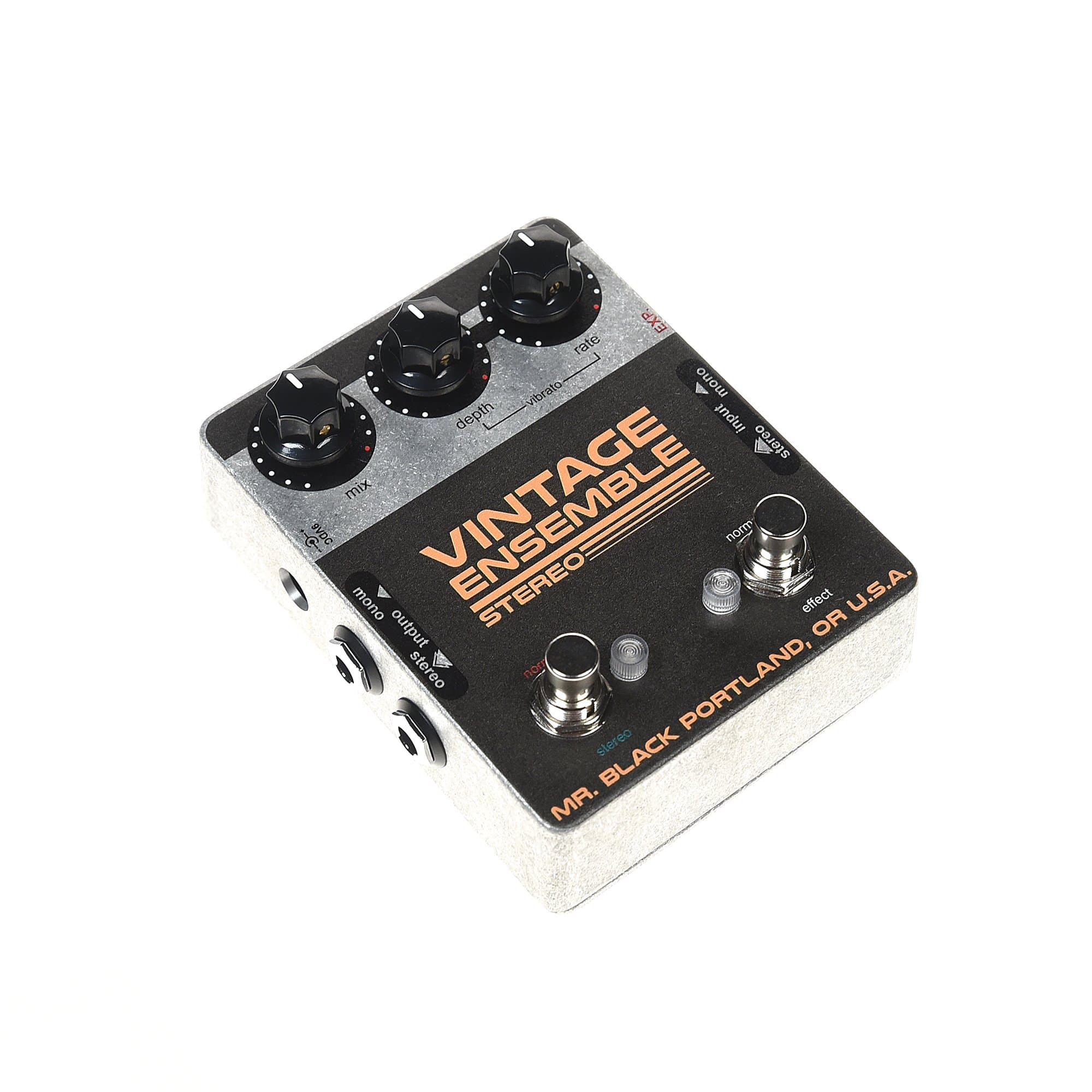 Mr. Black Stereo Vintage Ensemble Chorus/Vibrato Effects and Pedals / Chorus and Vibrato