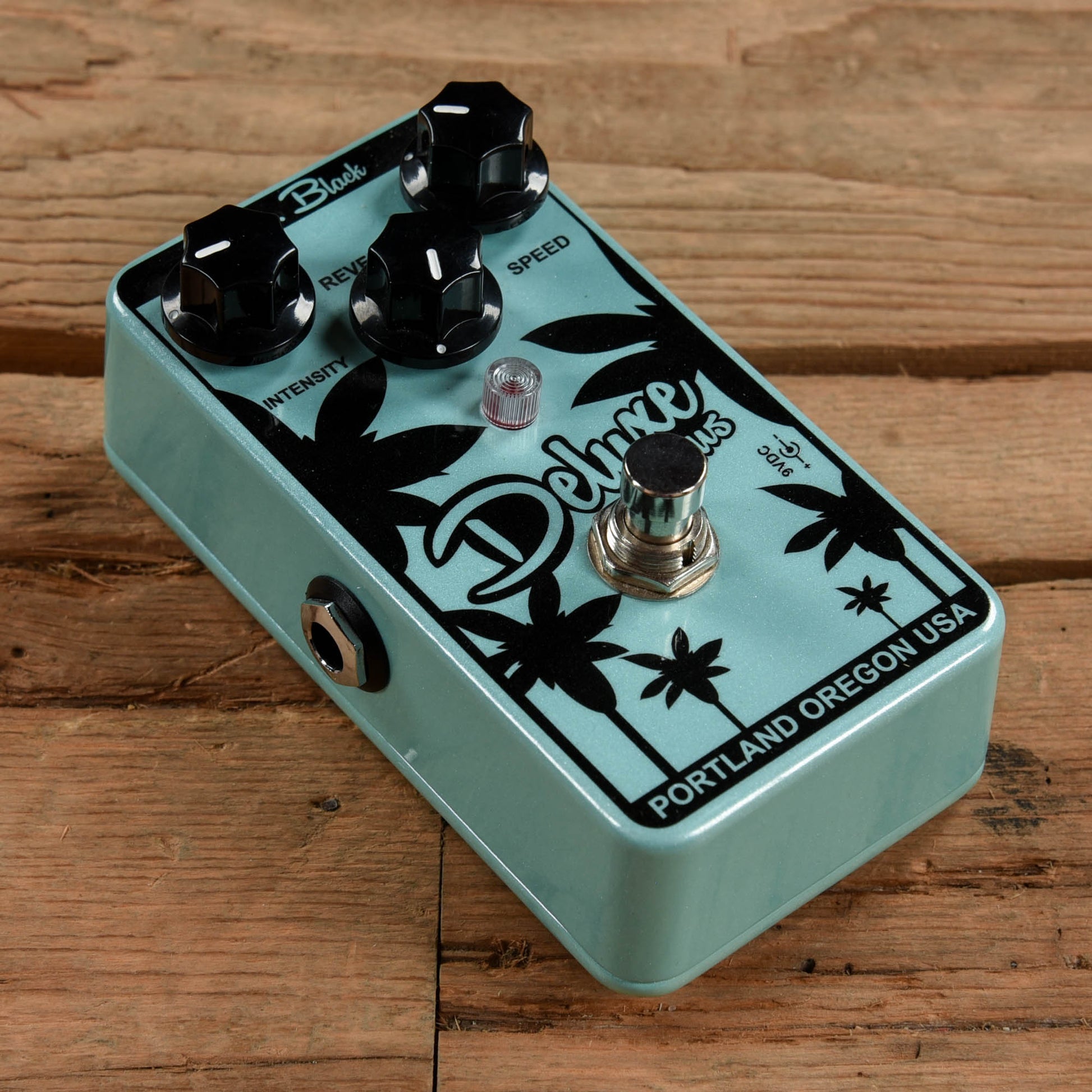 Mr. Black Pedals DeluxePlus Reverb & Tremolo Effects and Pedals / Tremolo