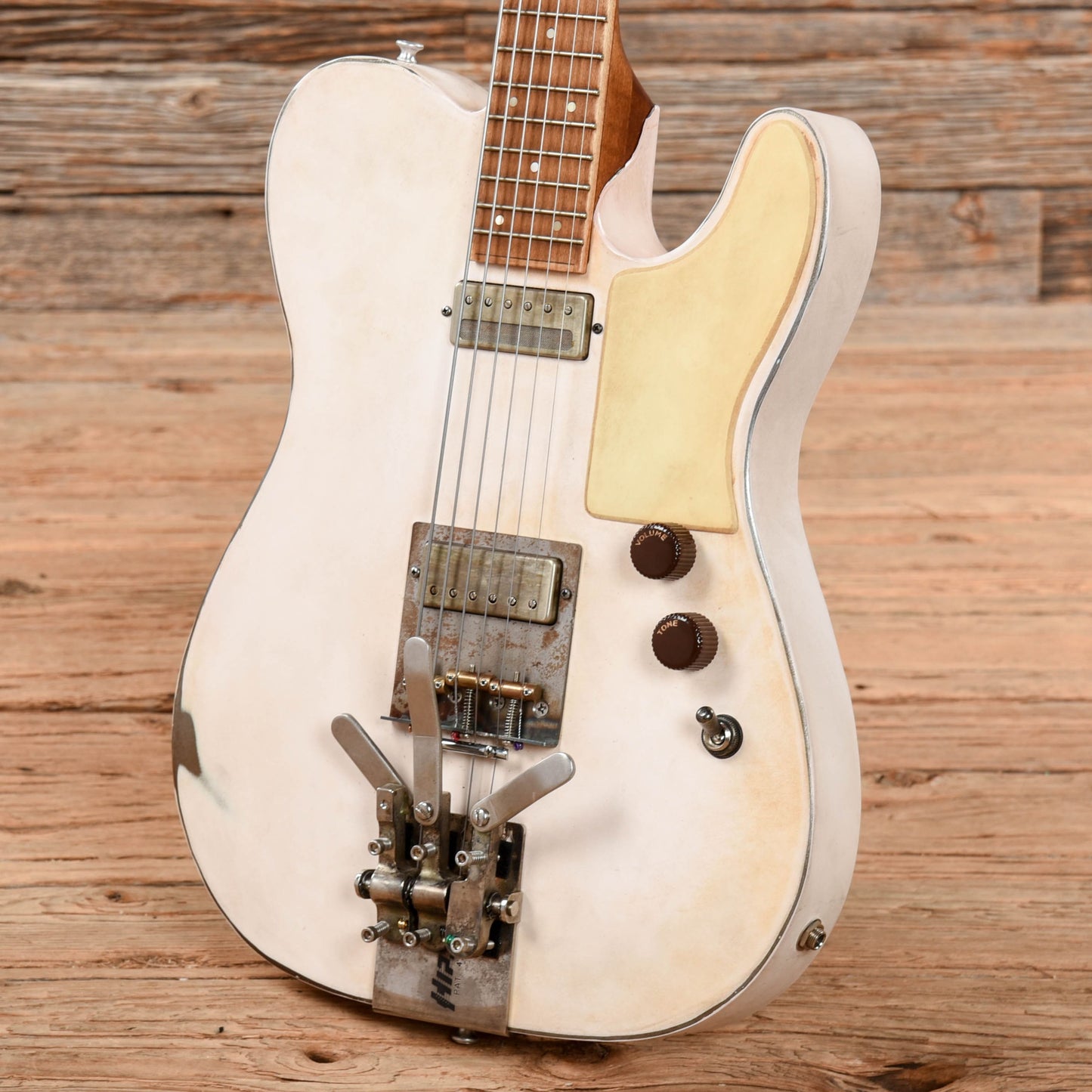 Mule Mulecaster White Electric Guitars / Semi-Hollow