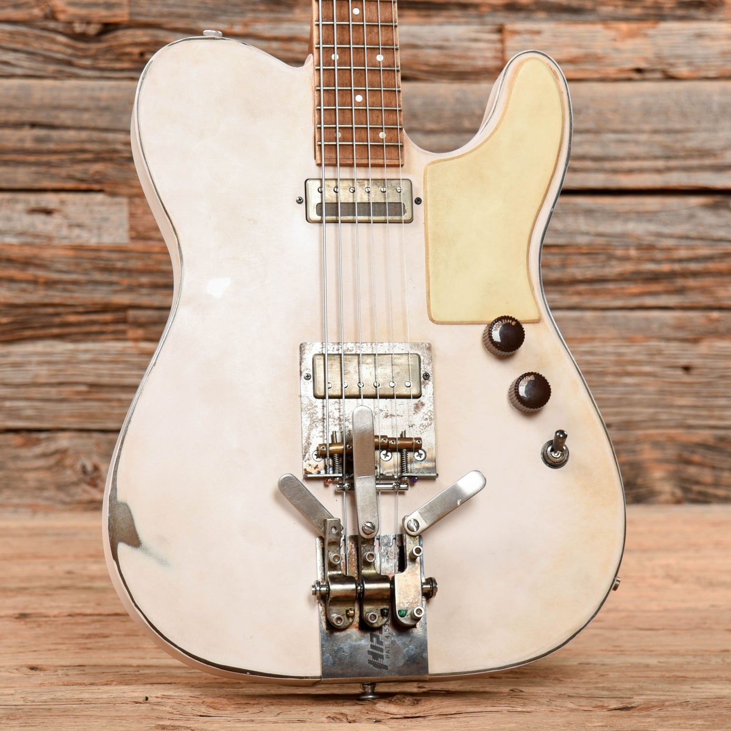 Mule Mulecaster White Electric Guitars / Semi-Hollow