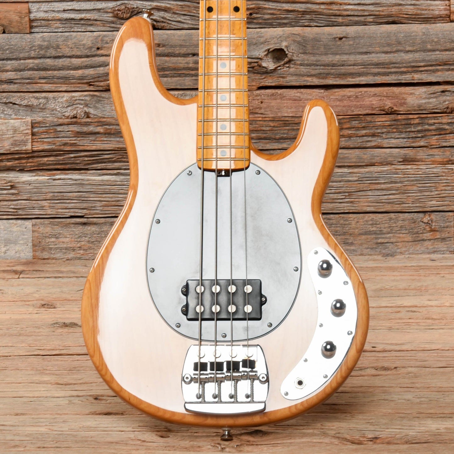 Music Man Classic StingRay 4 Natural 2010 Bass Guitars / 4-String