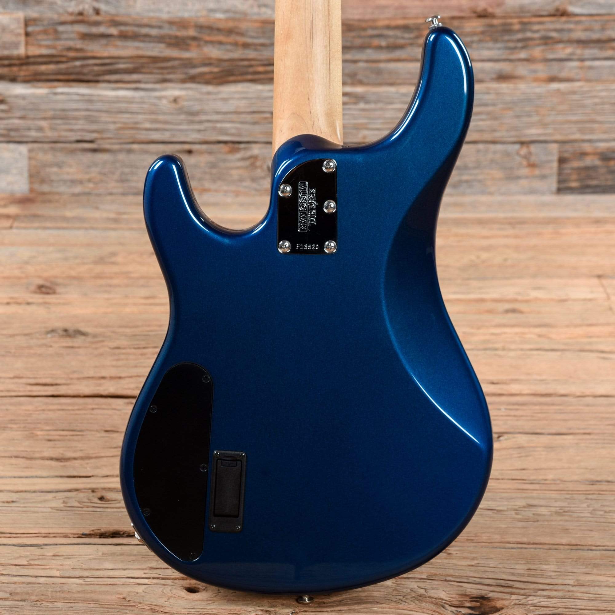 Music Man Sterling 4 H Blue Pearl 2005 Bass Guitars / 4-String