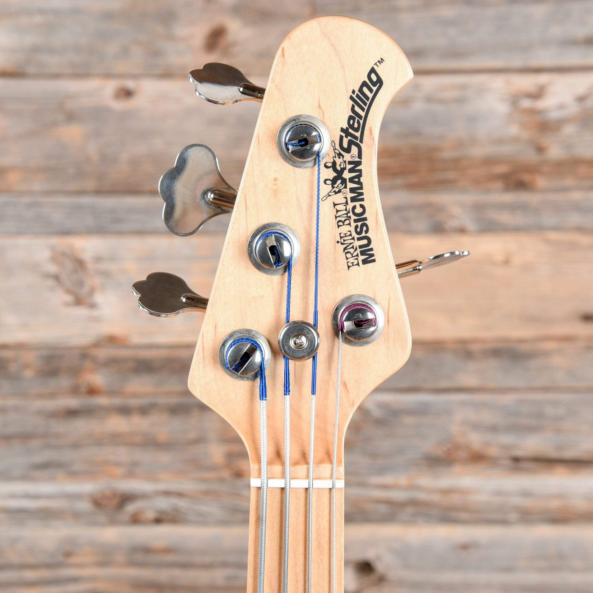 Music Man Sterling 4 H Blue Pearl 2005 Bass Guitars / 4-String