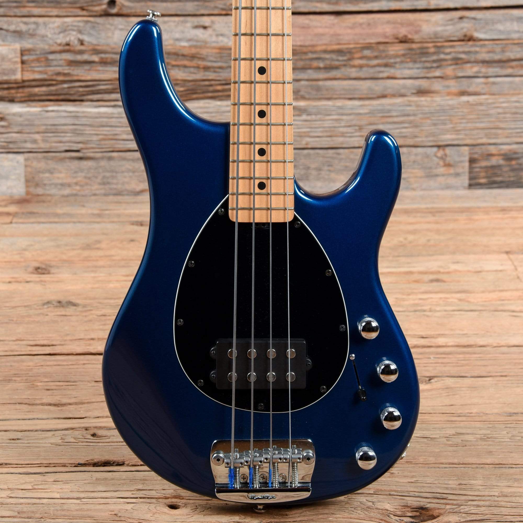 Music Man Sterling 4 H Blue Pearl 2005 Bass Guitars / 4-String