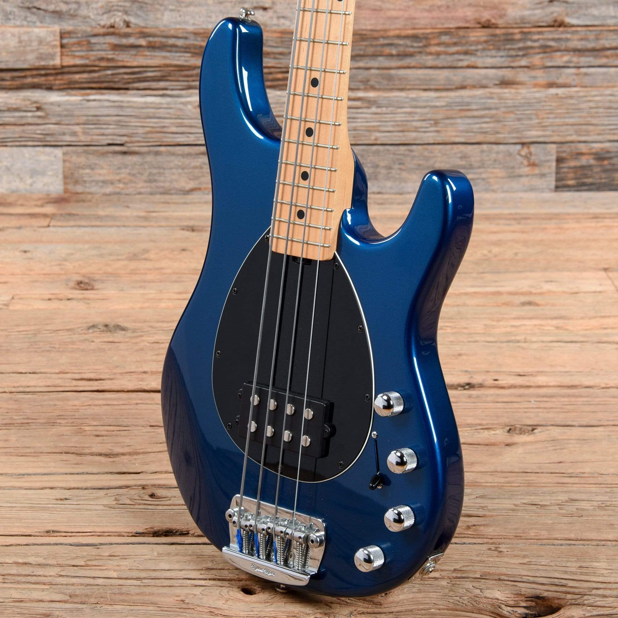 Music Man Sterling 4 H Blue Pearl 2005 Bass Guitars / 4-String