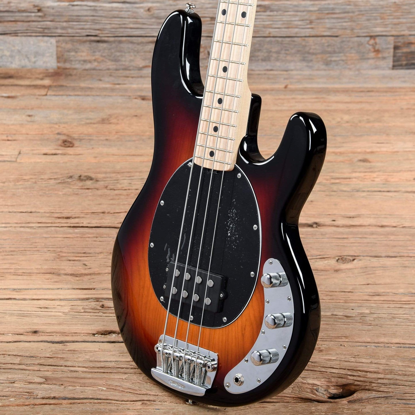 Music Man Sting Ray 2EQ Vintage Sunburst Bass Guitars / 4-String