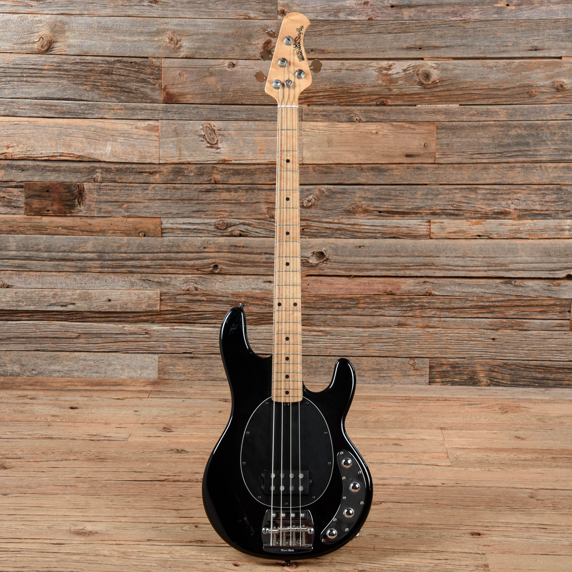 Music Man StingRay 4H Black 1995 Bass Guitars / 4-String