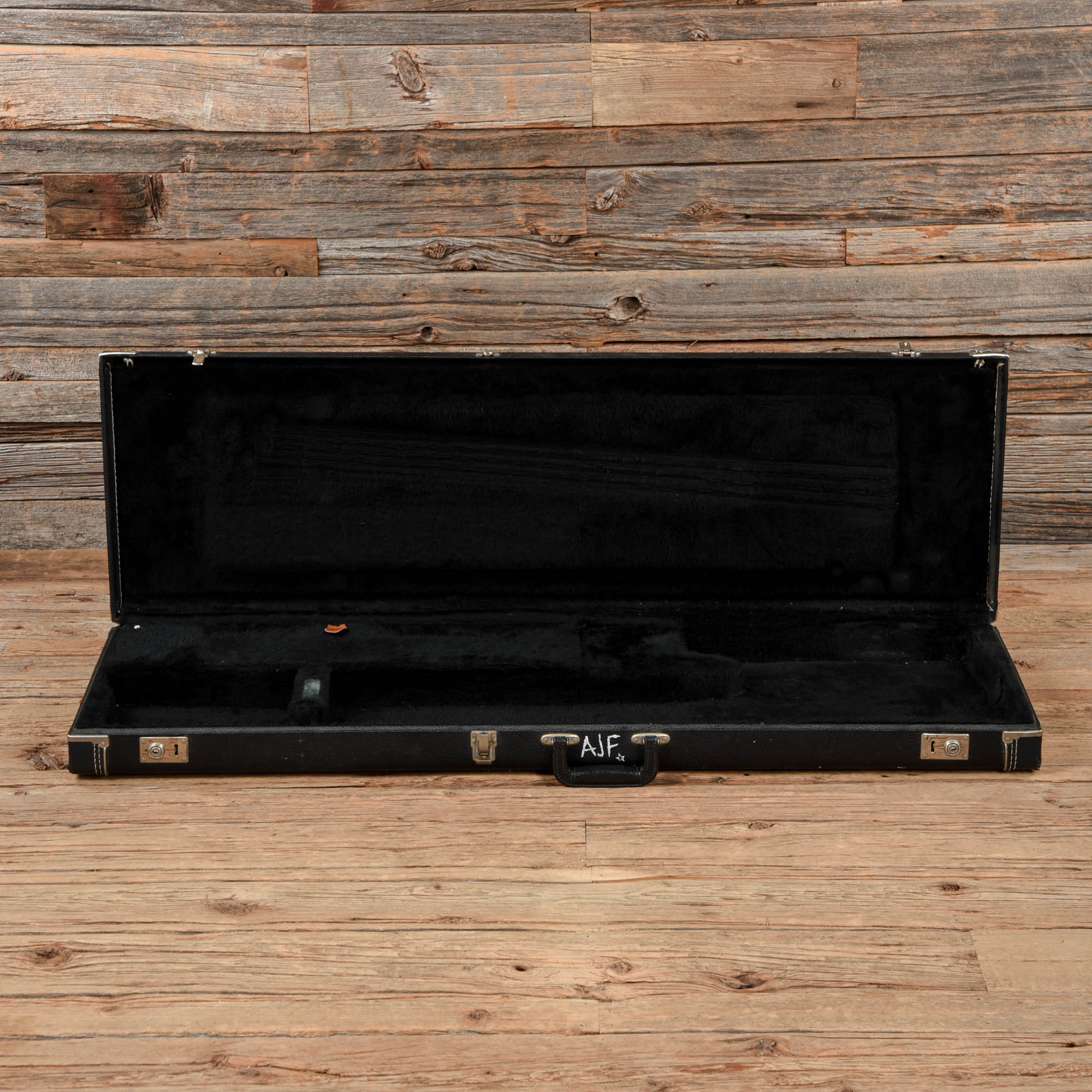 Music Man StingRay 4H Black 1995 Bass Guitars / 4-String