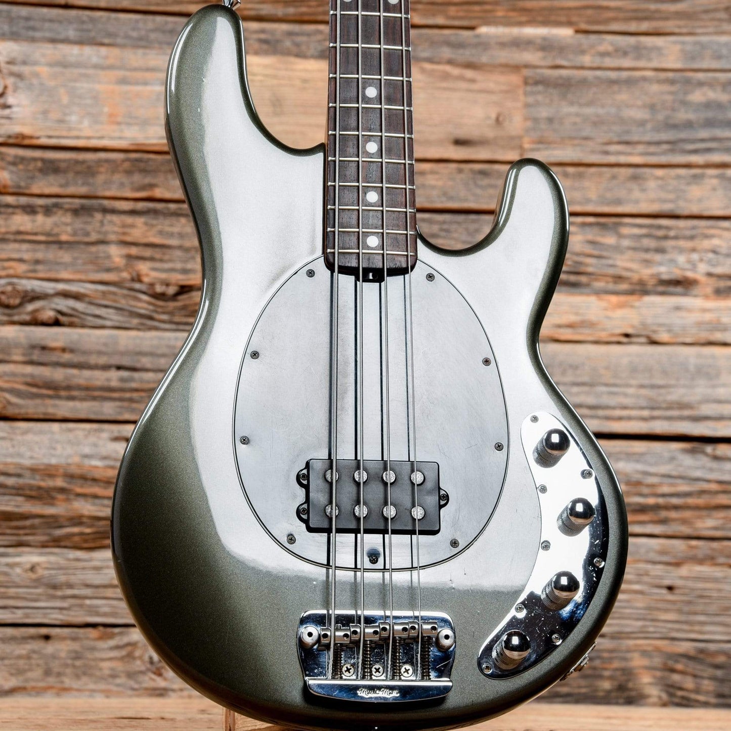 Music Man StingRay 4H Graphite Pearl 2004 Bass Guitars / 4-String