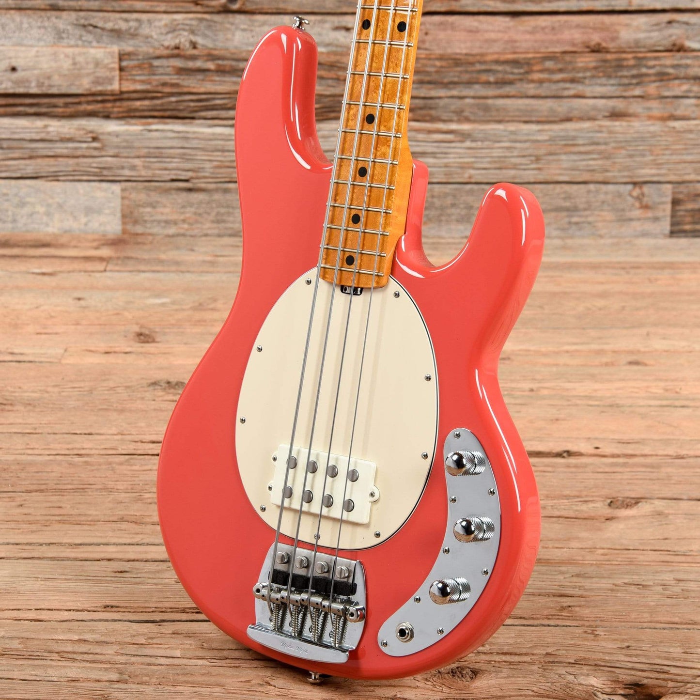 Music Man Stingray Classic Shell Pink 2010 Bass Guitars / 4-String