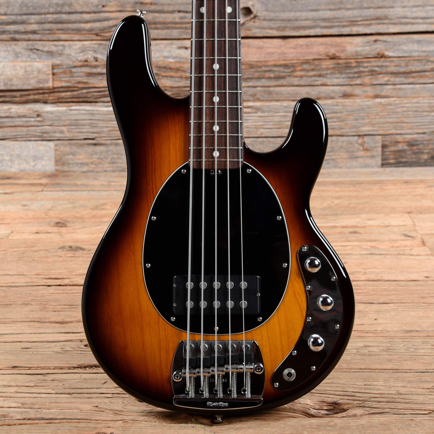 Music Man Classic StingRay 5 Sunburst 2010 Bass Guitars / 5-String or More