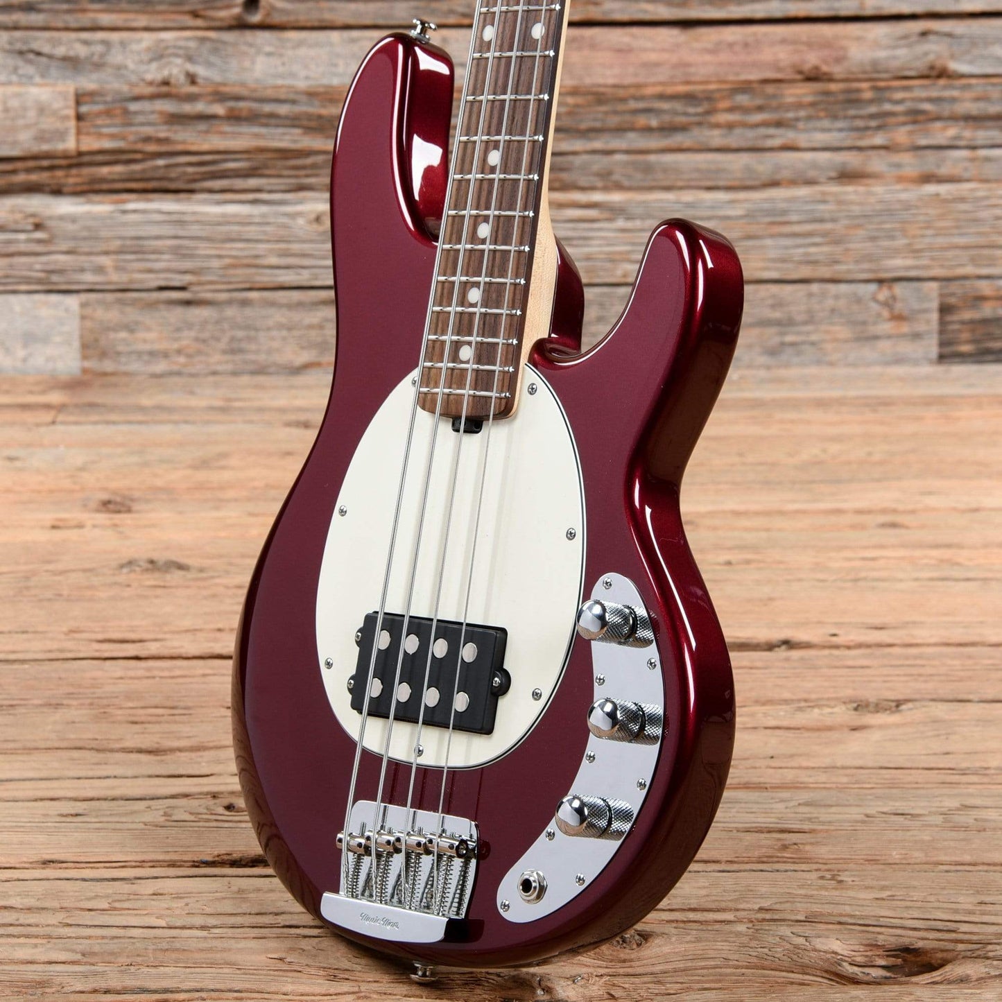 Music Man StingRay Short Scale Raspberry Pearl 2019 Bass Guitars / Short Scale