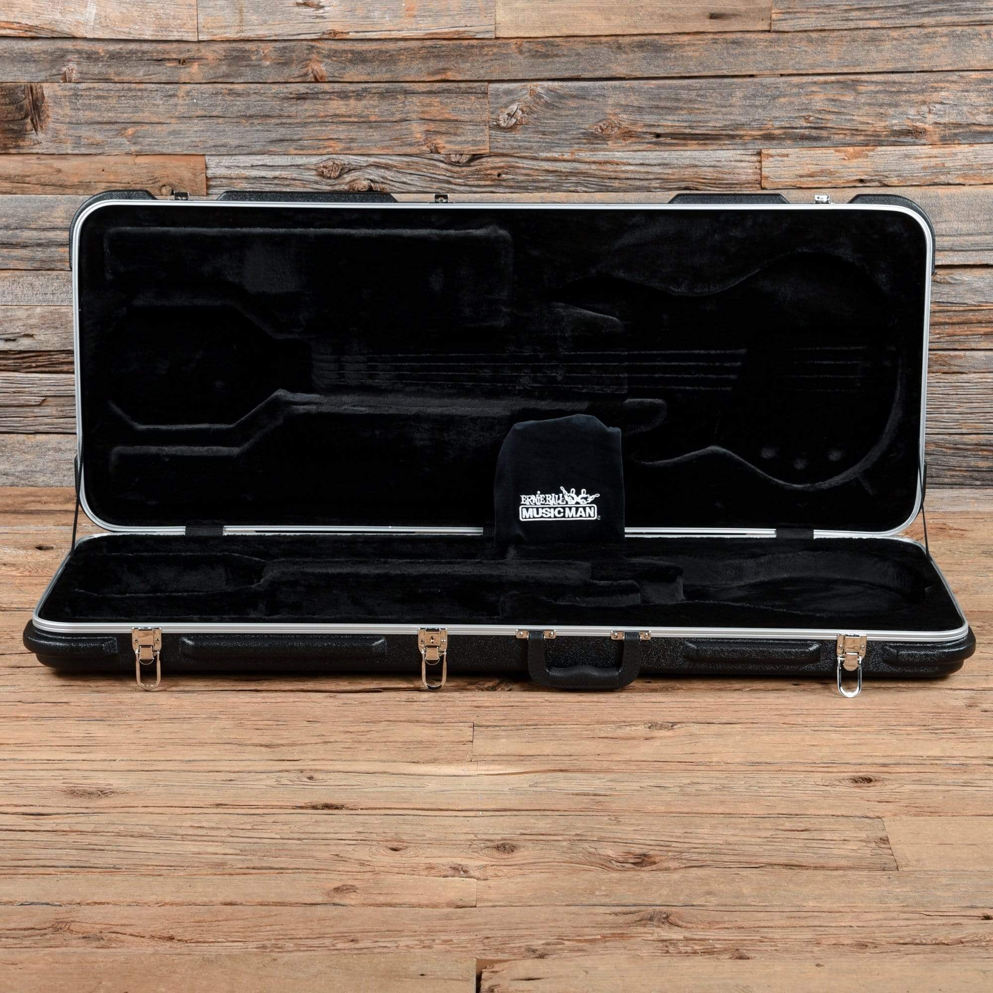 Music Man StingRay Short Scale Raspberry Pearl 2019 Bass Guitars / Short Scale