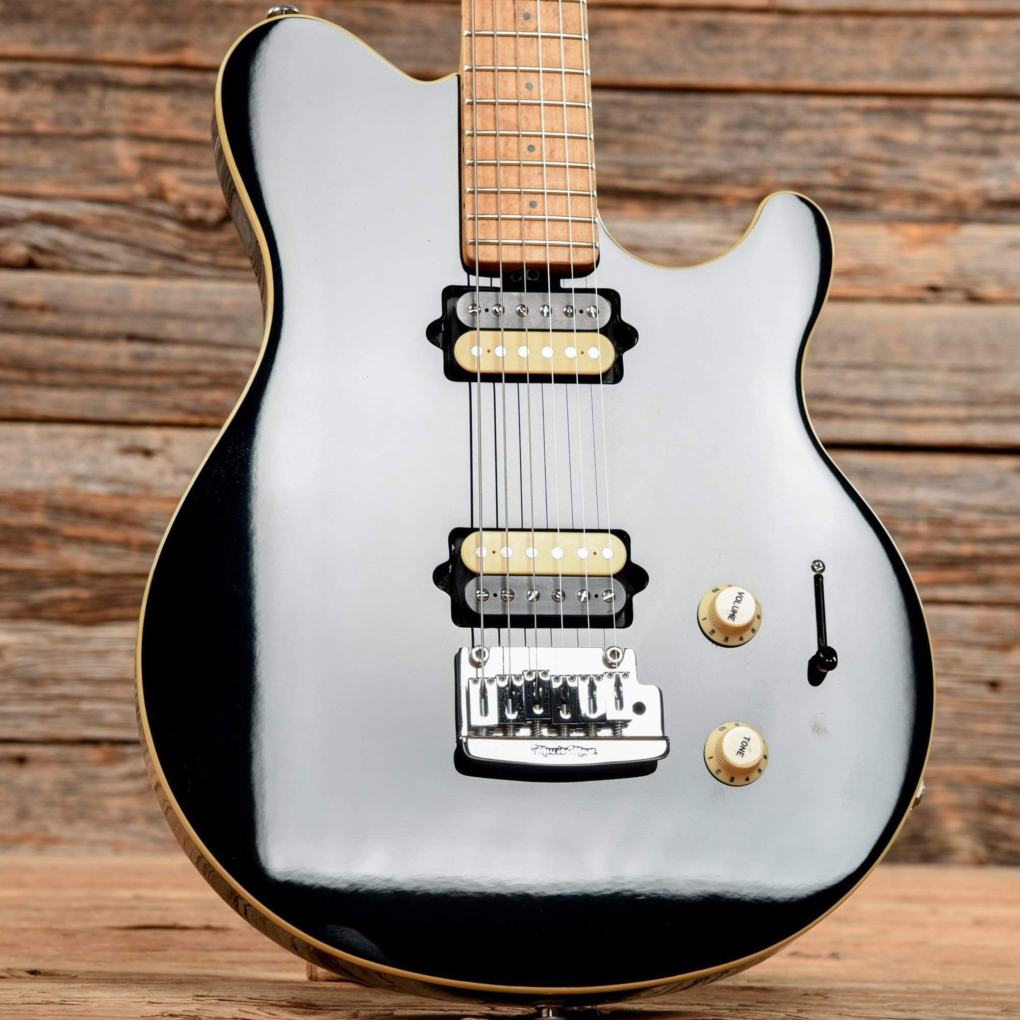 Music Man Axis Super Sport HH Tremolo Black 2002 – Chicago Music