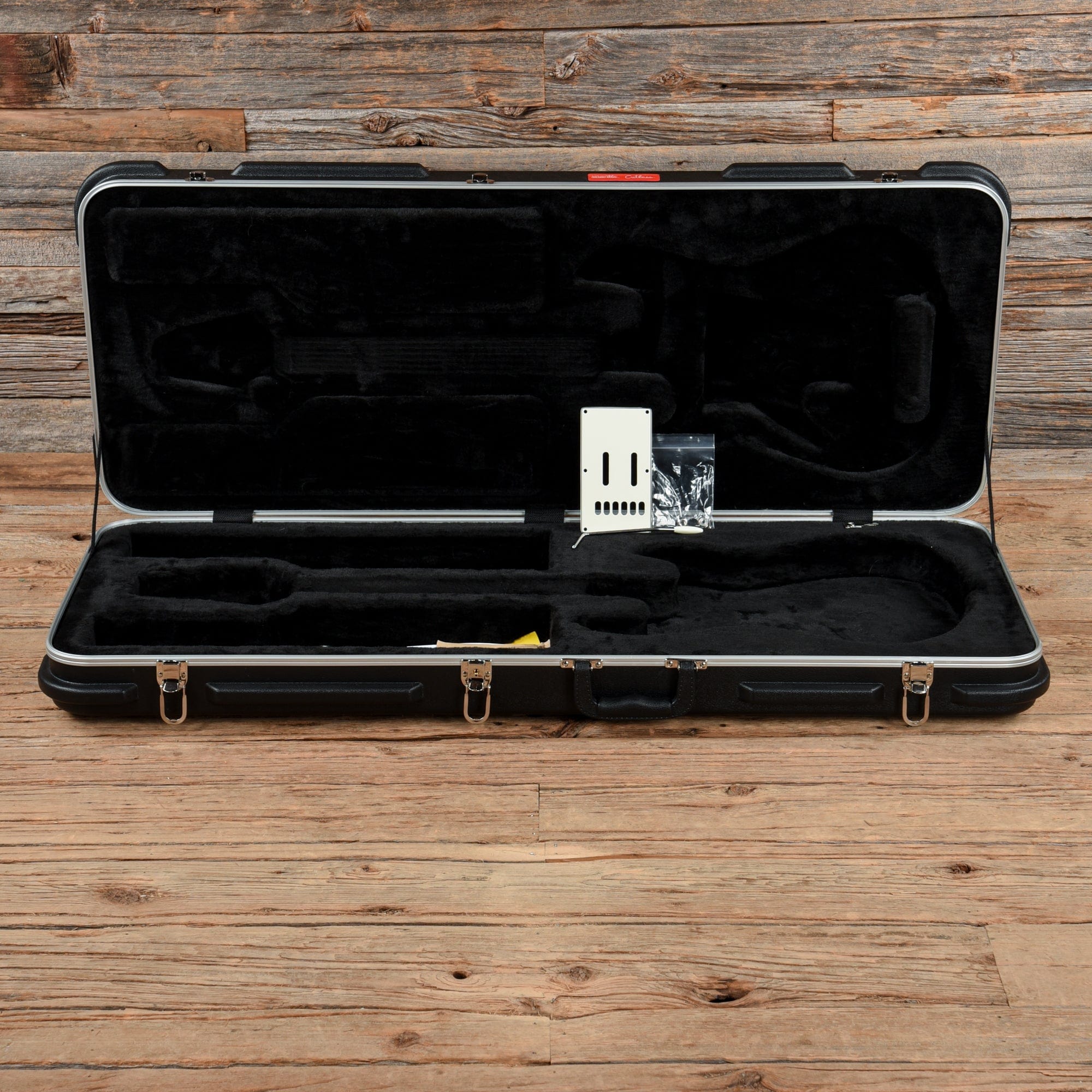 Music Man Cutlass RS HSS Charging Green 2021 Electric Guitars / Solid Body