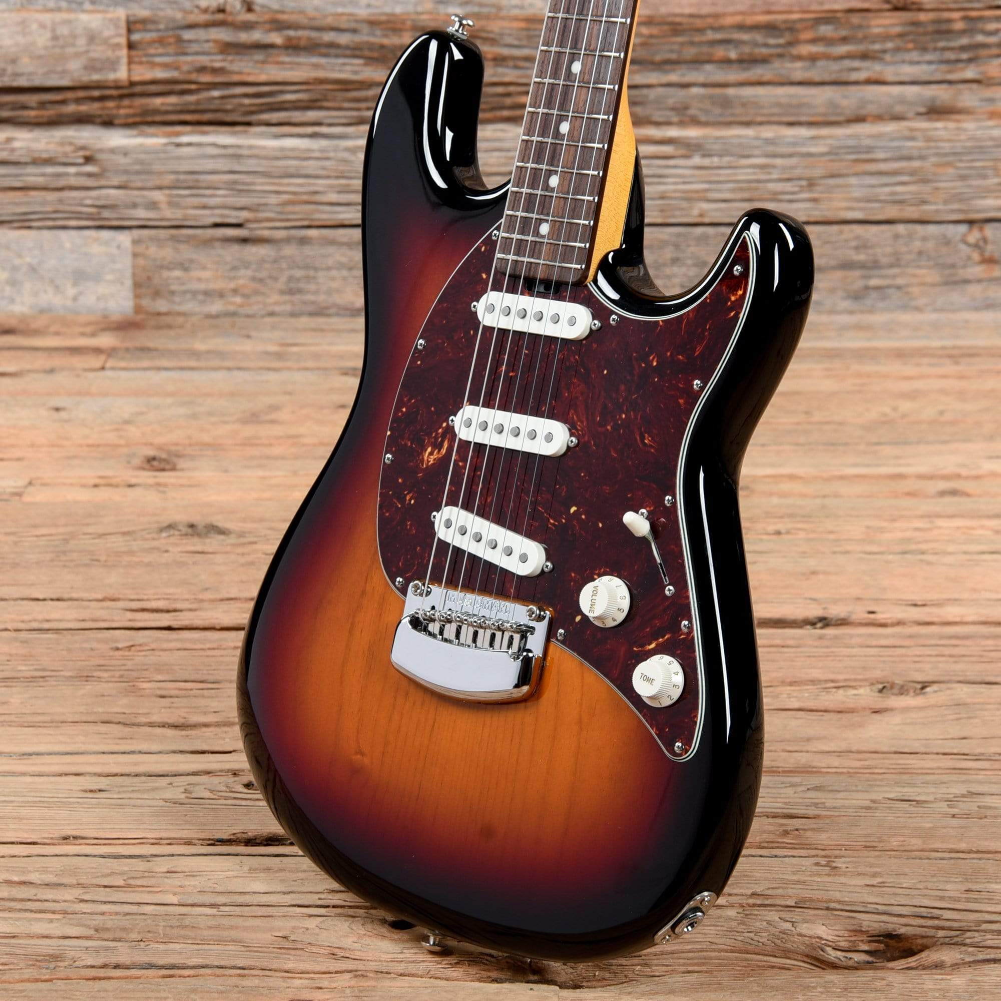 Music Man Cutlass SSS Vintage Sunburst 2016 Electric Guitars / Solid Body