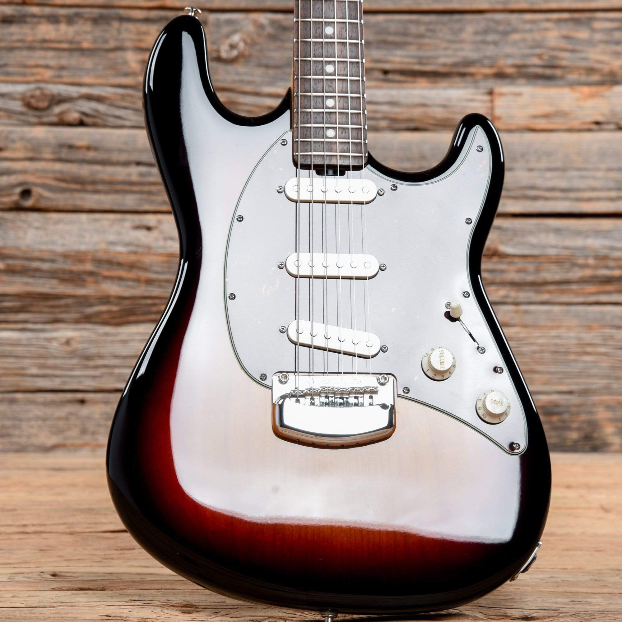 Music Man Cutlass SSS Vintage Sunburst 2016 Electric Guitars / Solid Body