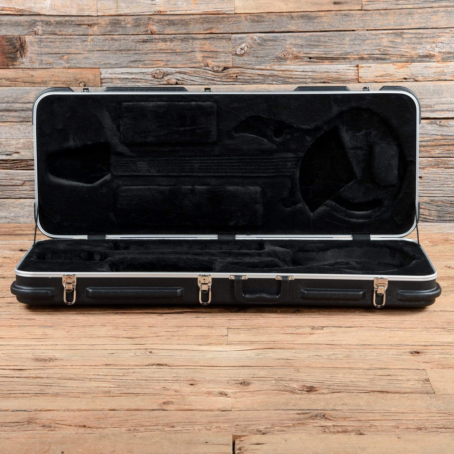 Music Man John Petrucci Signature Monarchy Majesty 6 Majestic Purple 2017 Electric Guitars / Solid Body