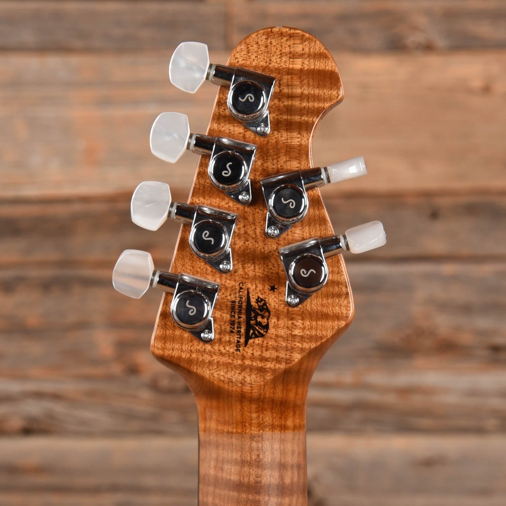 Music Man St. Vincent Signature Goldie Gold 2021 Electric Guitars / Solid Body