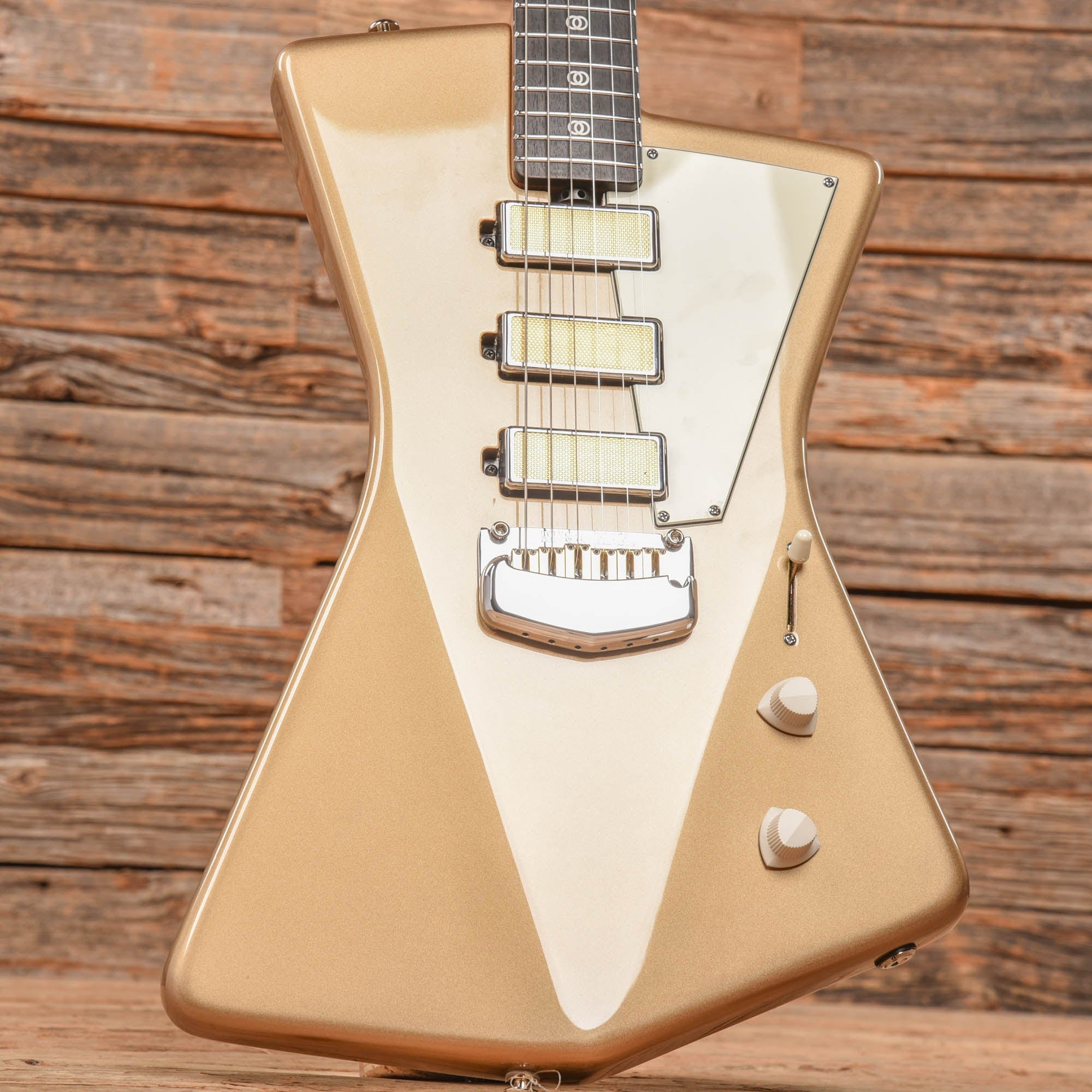 Music Man St. Vincent Signature Goldie Gold 2021 Electric Guitars / Solid Body