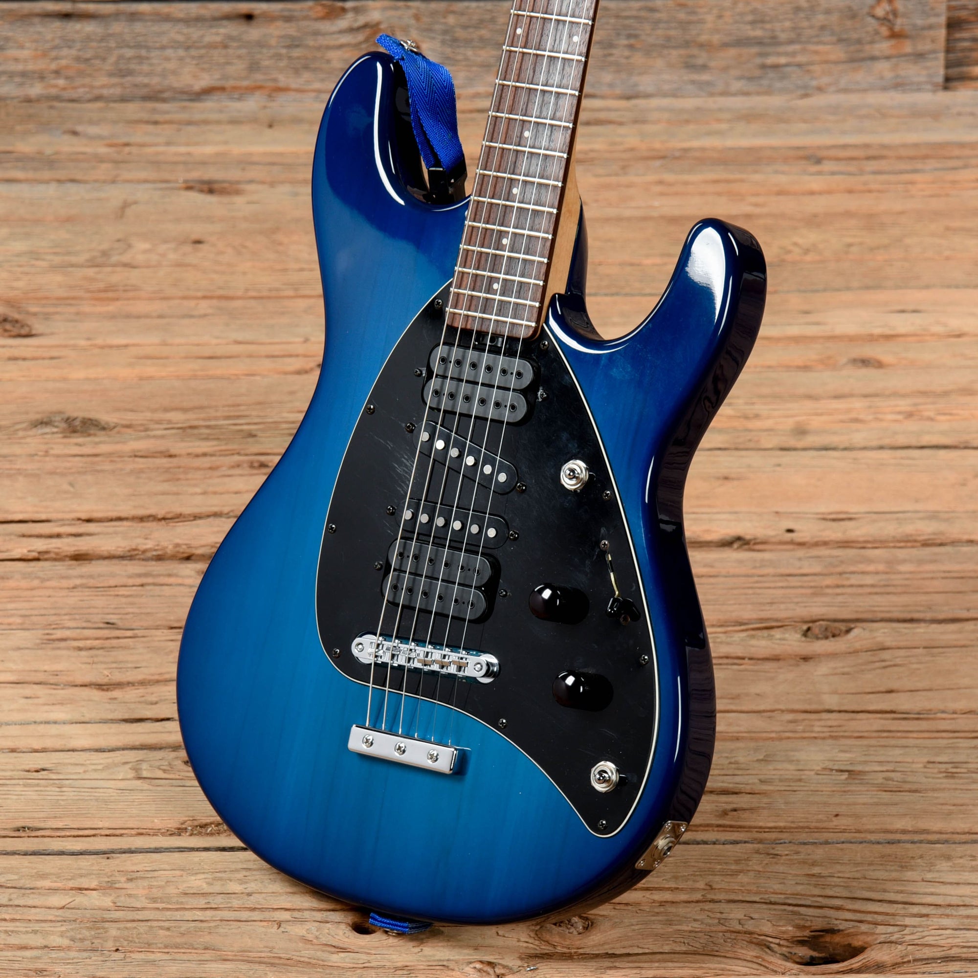 Music Man Steve Morse Hardtail Blue Burst 2005 – Chicago Music Exchange